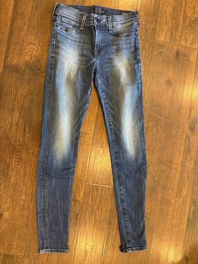 Lucky Brand Women’s Skinny Jeans in Blue Faded Wash